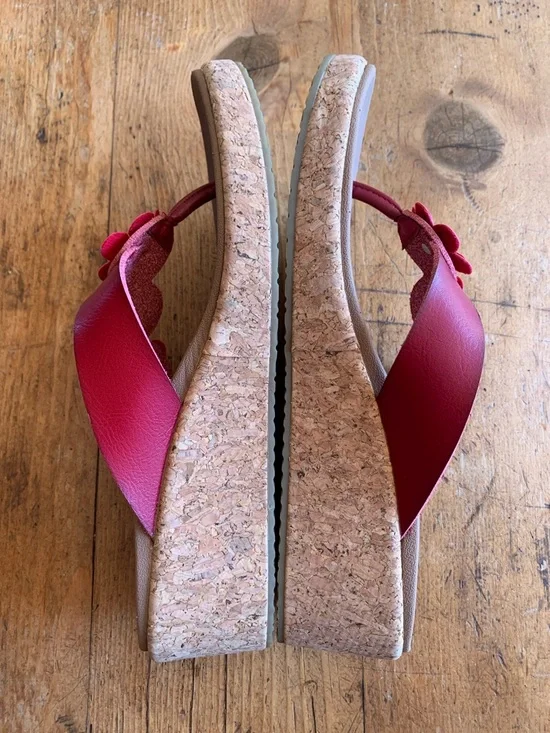 Skechers Women's Red Arch Fit Floral Slip On Sandals - Picture 8 of 16